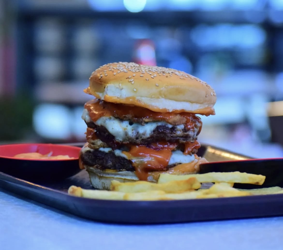 Gourmet Burger Bole - Triple Stuffed